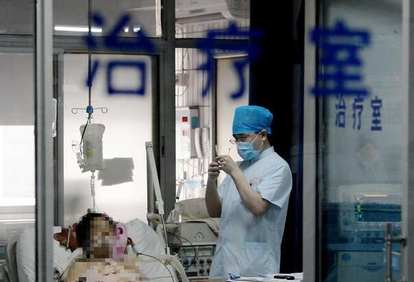 “网约护士”迎来“国家队” 上门打针还会远吗？