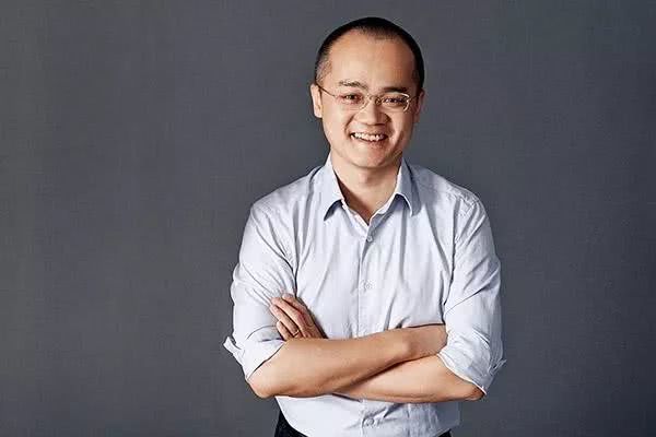 互联网告别“草莽”：流量优势如何转变为平台优势和服务能力？